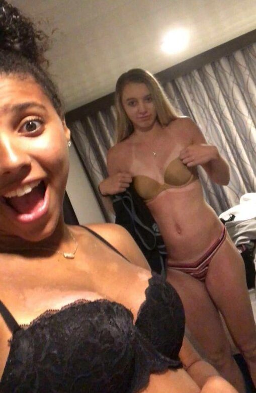 Paige Bueckers Naked Big Boobs With Friend Leak Video New Porn